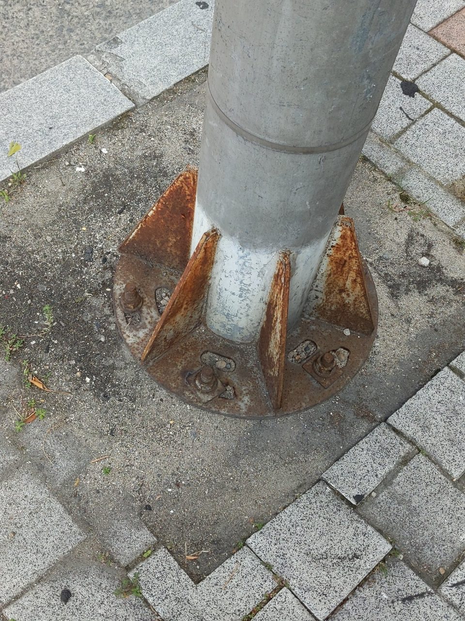 가로등 부식
