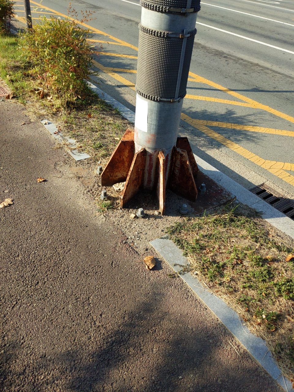 가로등 부식