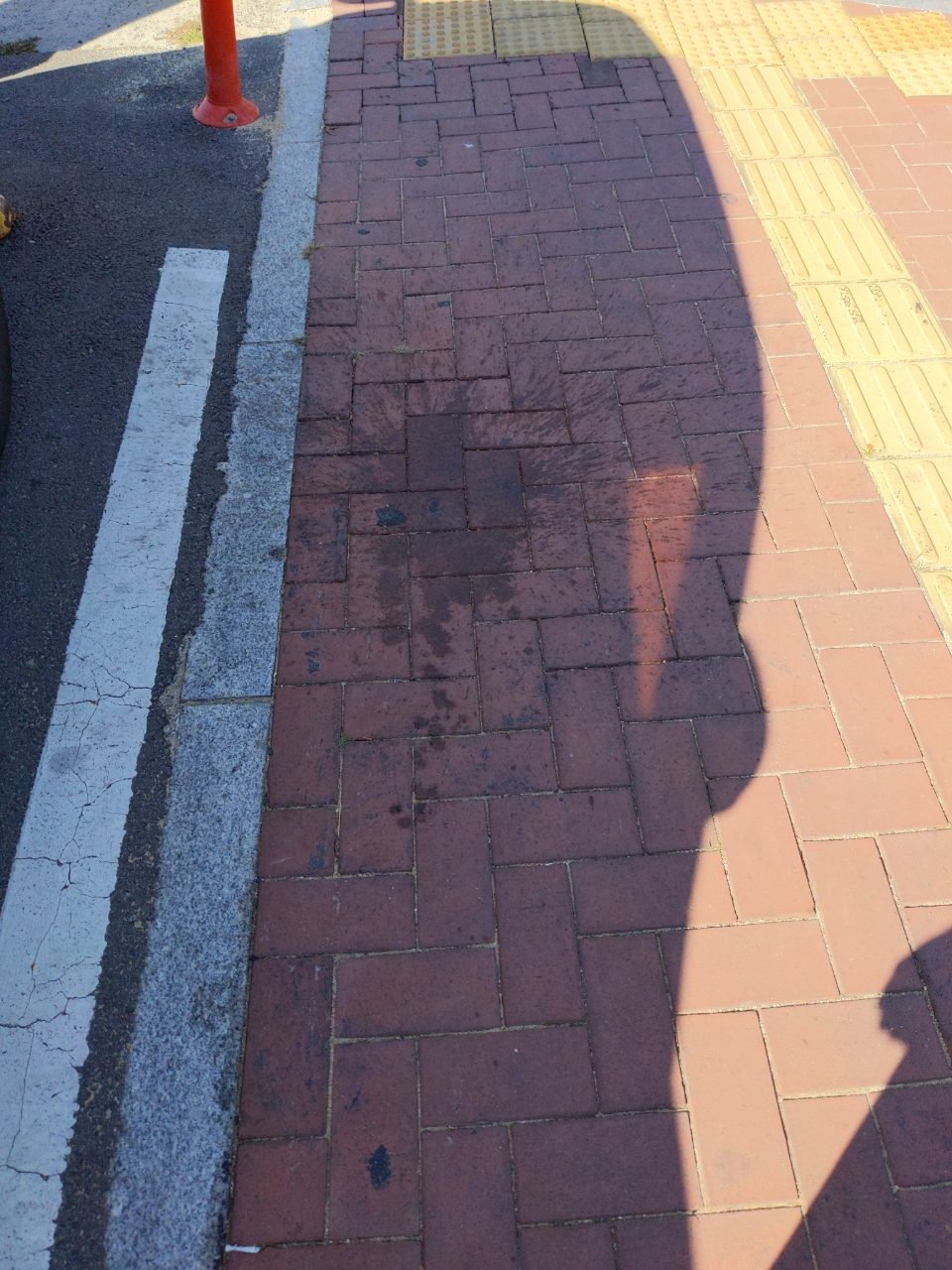 보도블록 구조물 파손