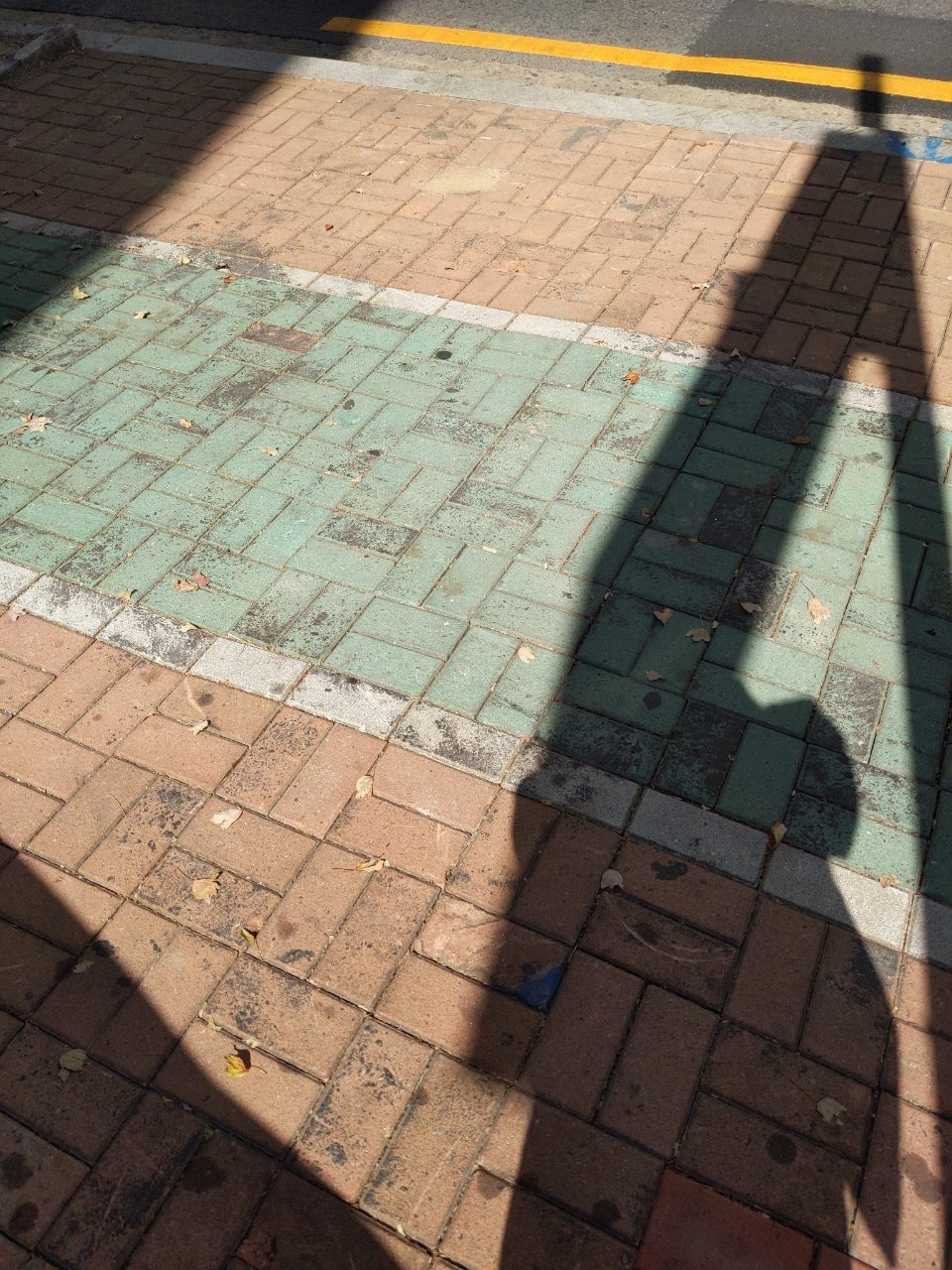보도블록 구조물 파손