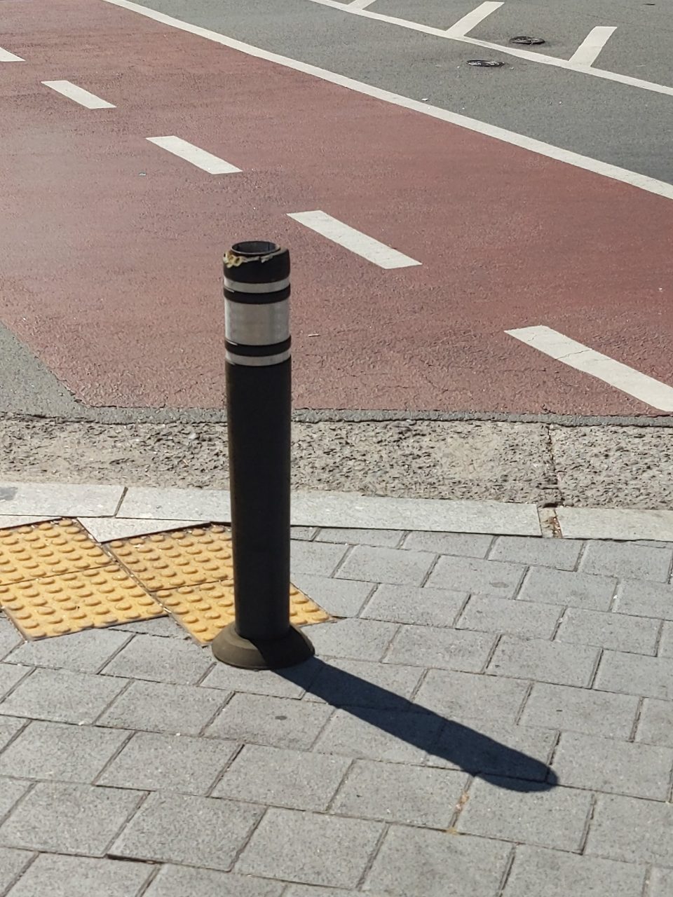 볼라드 구조물 파손