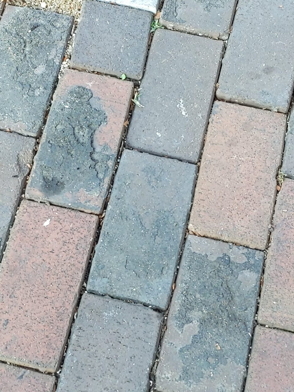 보도블록 구조물 파손