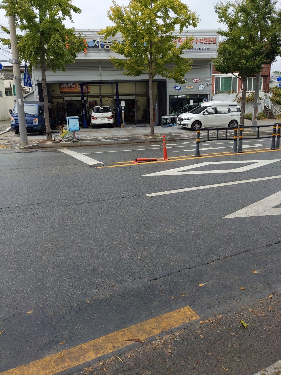 시선유도봉 구조물 파손