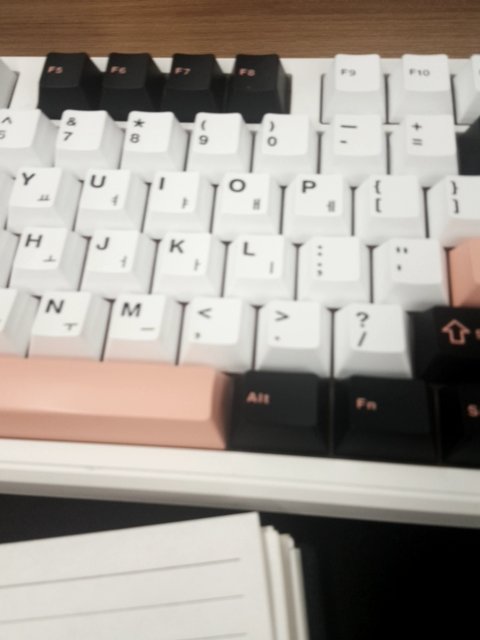 버스정류장 구조물 파손