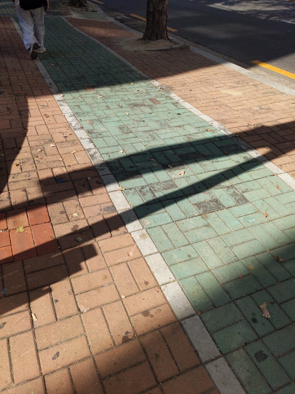 보도블록 구조물 파손