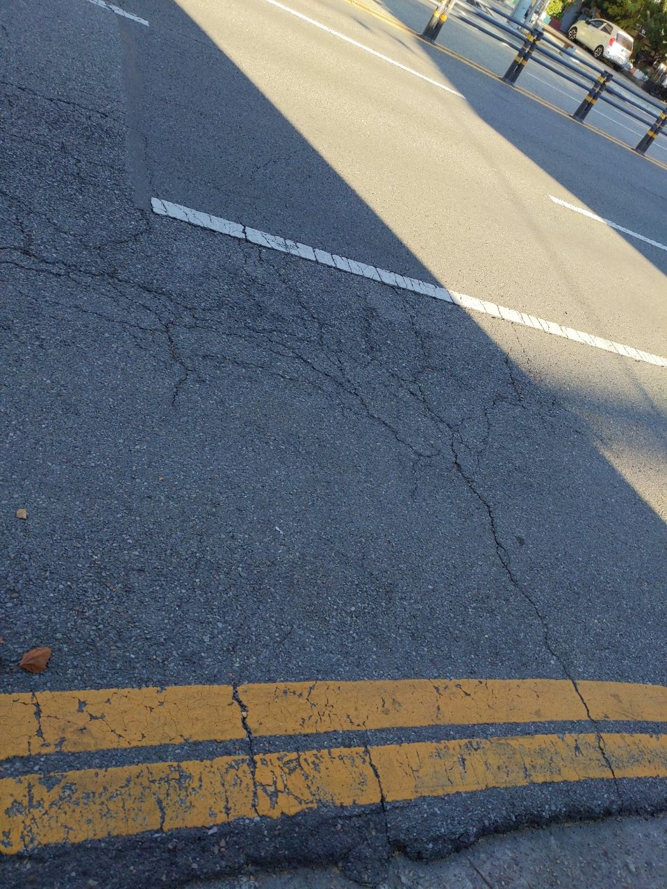 도로 균열