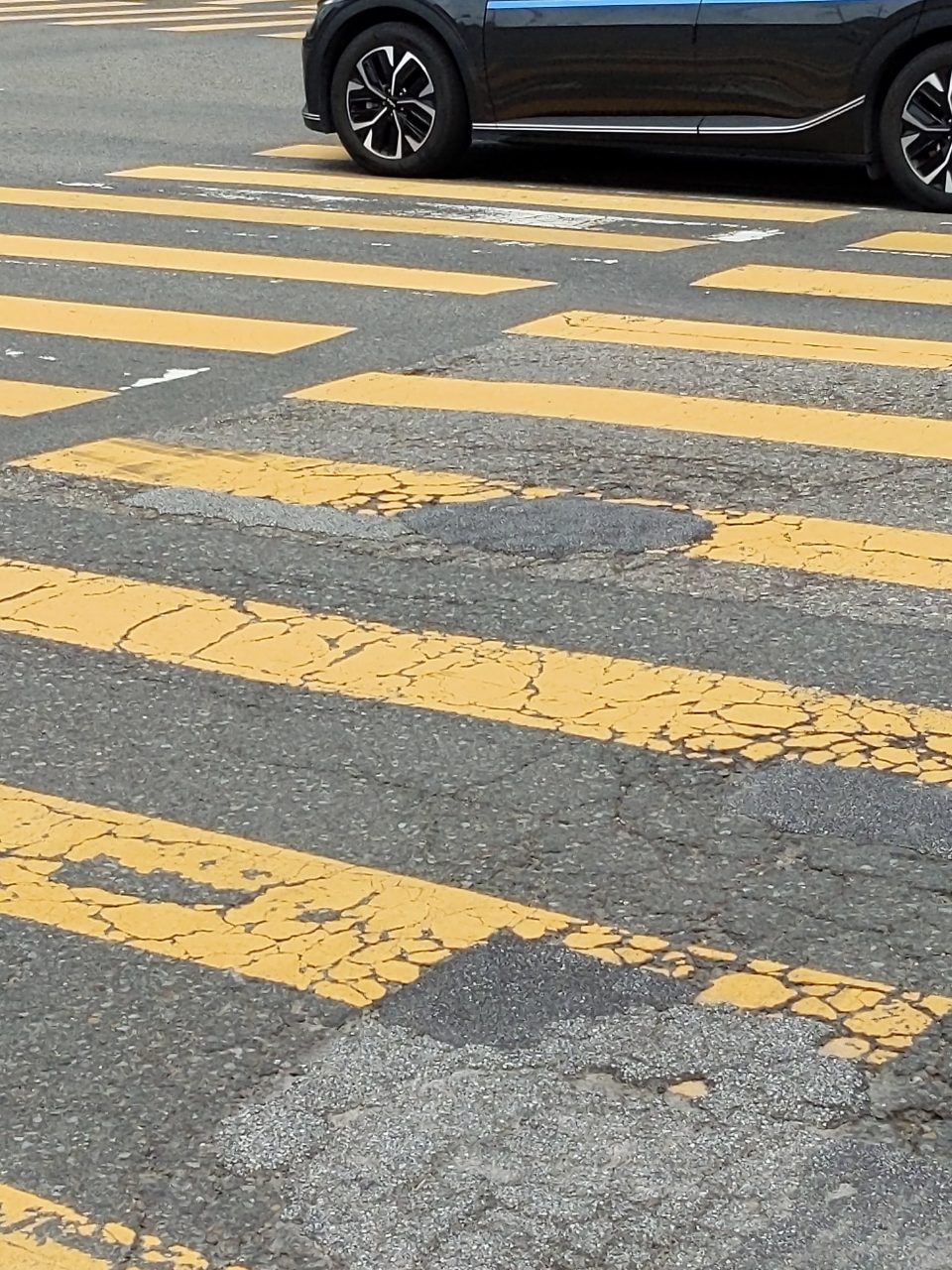 도로 균열