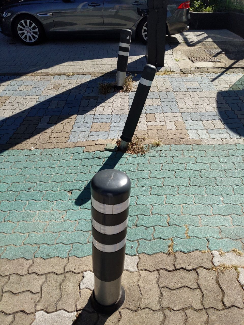볼라드 구조물 파손