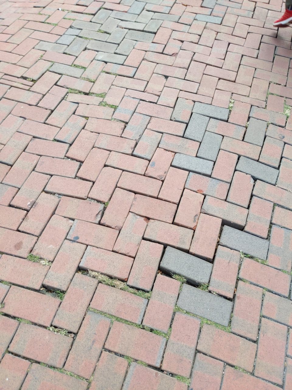 보도블록 구조물 파손