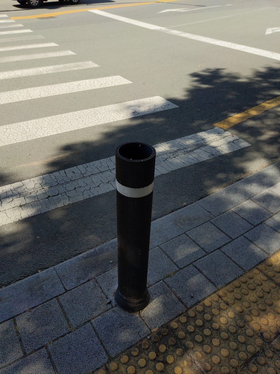 볼라드 구조물 파손