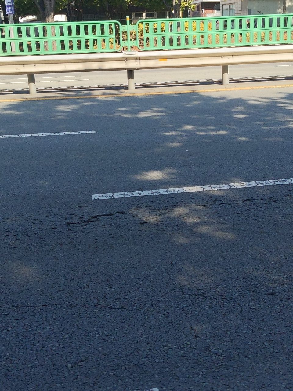 도로 균열